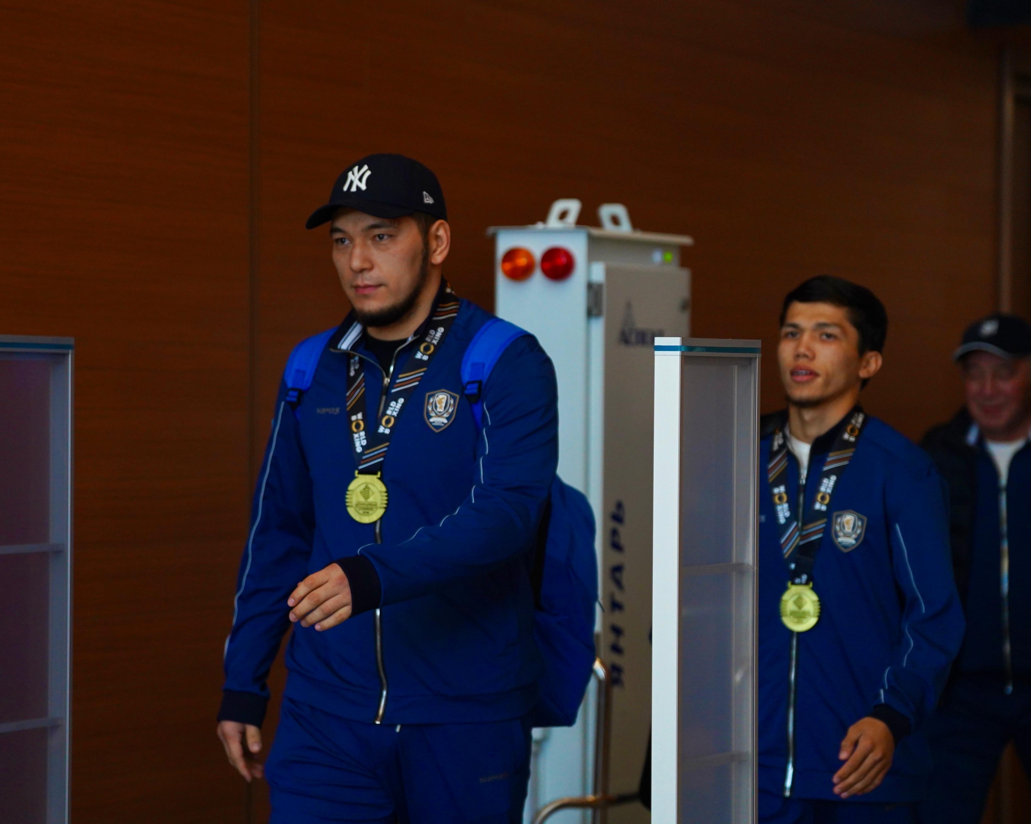 Абба жалаңаш