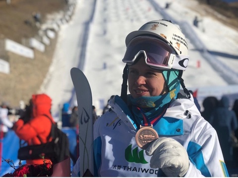 Юлия Галышева выиграла бронзовую награду на Этапе Кубка мира по фристайлу