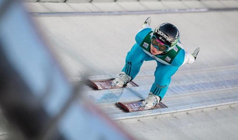 Шаңғымен тұғырдан секіруде Сергей Ткаченко жүлдегерлер қатарынан көрінді