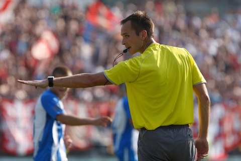 Матч Казахстан - Шотландия рассудит сербская бригада арбитров