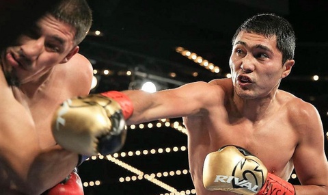 Казахстанский боксер Мейирим Нурсултанов обержал одиннадцатую победу на профессиональном ринге