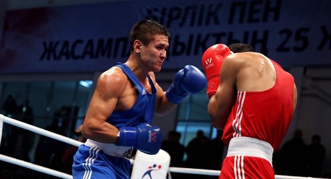 Турсынбай Кулахмет стал чемпионом Азии по боксу
