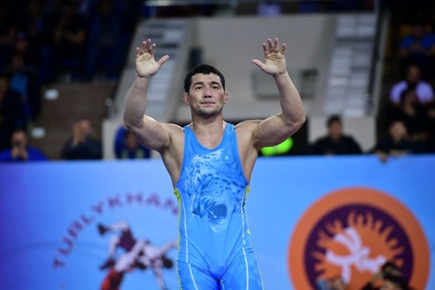 Асхат Дильмуханбетов выполнил олимпийский норматив