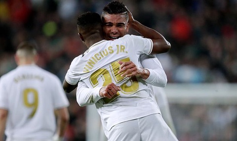 «Реал Мадрид» обыграл «Барселону» в «Эль-Класико»