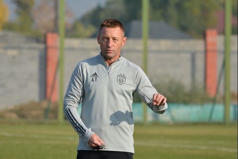 Андрей Тихонов екі жылға шеттетілді