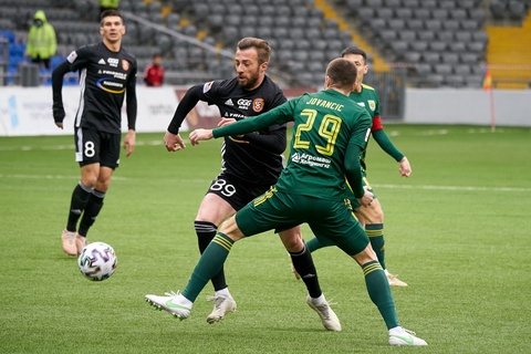 «Шахтер» одной ногой в финале Кубка РК