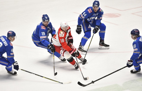 «Барыс» одержал победу в серии буллитов