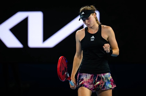 Елена Рыбакина начала турнир WTA 500 с победы