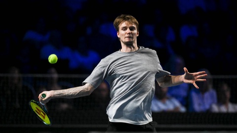 Александр Бублик вышел во второй круг престижного турнира в Дубае