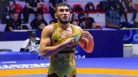 Ризабек Айтмухан стал чемпионом мира