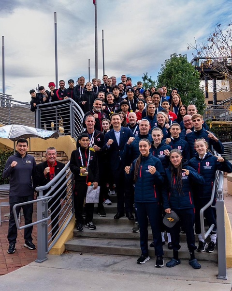 Геннадий Головкин встретился с участниками чемпионата мира U19 по боксу в Пуэбло