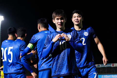 Молодежный чемпионат: Казахстан победил Украину