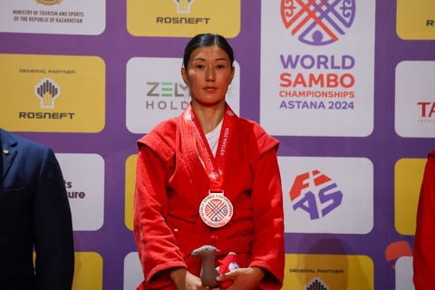 Куралай Кабырайкызы стала бронзовым призером чемпионата мира по самбо
