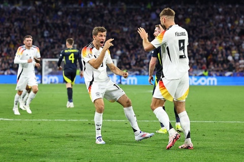 Германия чемпионат Европы начал с уверенной победы