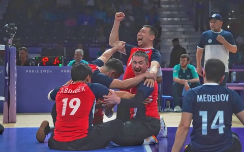 Сборная Казахстана по волейболу сидя проиграла Египту