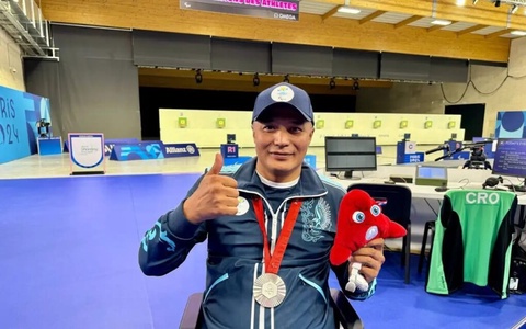 ЕРКІН ҒАББАСОВ - ПАРАЛИМПИЯ ОЙЫНДАРЫНЫҢ КҮМІС ЖҮЛДЕГЕРІ