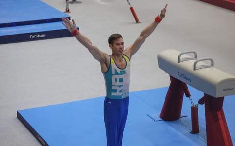 Нариман Курбанов завоевал золотую медаль в упражнении на коне на турнире FIG World Challenge Cup