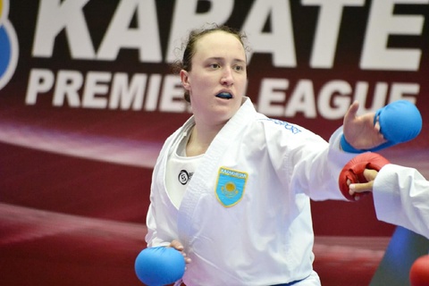 Казахстанские каратисты вернулись с пятью медалями с мирового турнира в Париже.