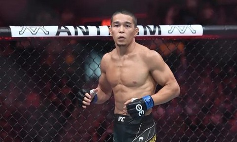 Соперник Асу Алмабаева стал известен