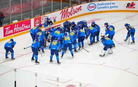 Хоккей: Сборная Казахстана уступила Германии