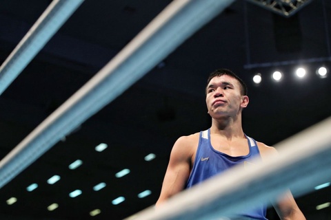 Абылайхан Жүсипов выиграл бой на чемпионате мира