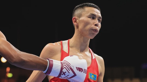 Сакен Бибосынов  в четвертьфинале