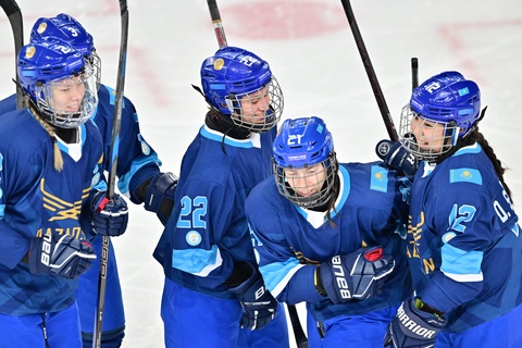 Хоккей: Женская сборная Казахстана одержала победу