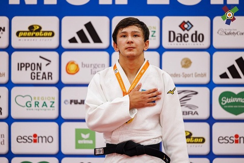 Талгат Орынбасар завоевал серебряную медаль на турнире Qazaqstan Barysy Grand Slam 2025