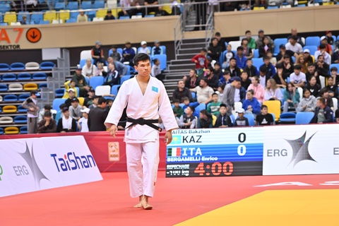 Бақжан Байтас Qazaqstan Barysy Grand Slam турнирінде қола медальға ие болды