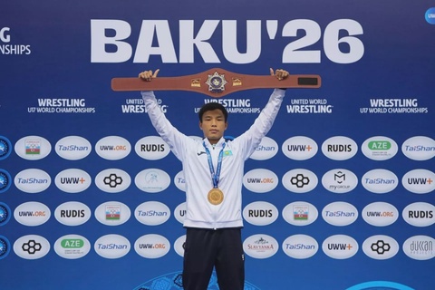 Қазақстандық жасөспірім балуандар Әлем чемпионатында екі алтын медаль жеңіп алды