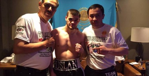 Казахстанец проведет титульный бой в андеркарде Головкин — Мартиросян