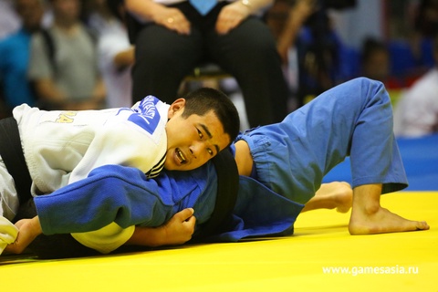 Бауыржан Жауынтаев  - первый чемпион мира по дзюдо среди кадетов