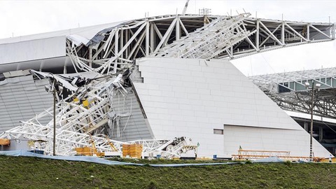 Три человека погибли при строительстве стадиона в Бразилии