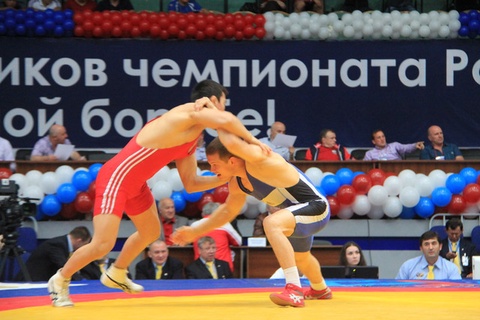 Еркін күрес. Қазақ палуандары 10 жүлде олжалады