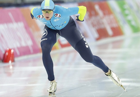 Жанкүйерлер Денис Кузиннен жүлде күтеді 