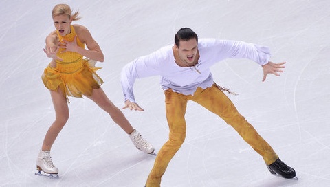 Мәнерлеп сырғанаудан ресейлік спортшылар жеңіс тұғырына көтерілді 