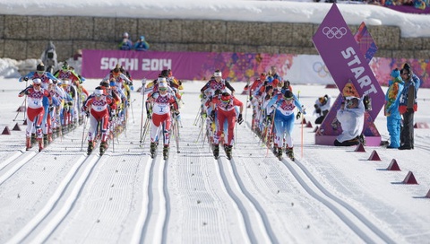 Коломина мен Слонова командалық спринтте жүгіреді 