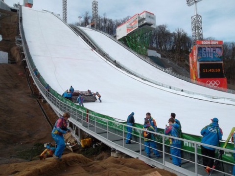 Сочиде тұғырға мұз қатуына байланысты спортшылардың жаттығуы өткізілмеді