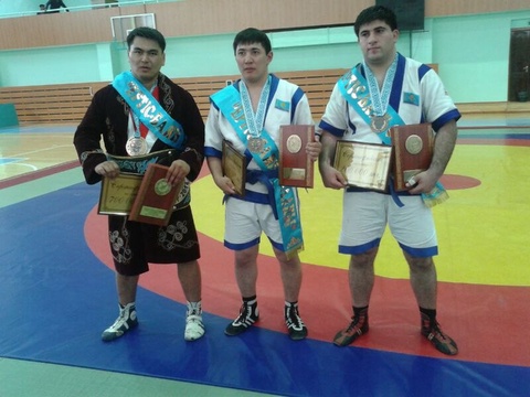 «Қазақстан Барысының» финалына жолдама алған 4 палуан анықталды