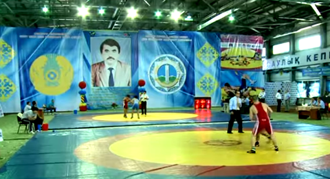 Шымкентте грек-рим күресінен Мардан Сапарбаевты еске алу турнирі өтті