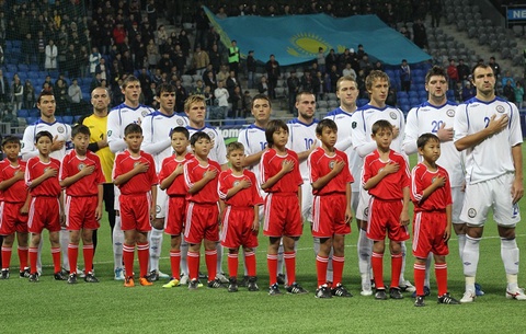 Спортшыларға Әнұранды білуді міндеттейтін заң Мәжілісте мақұлданды