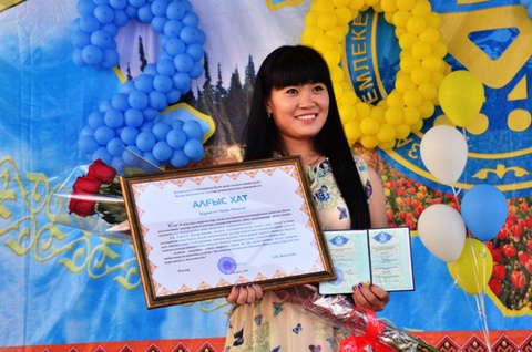 Олимпиада чемпионы Майя Манеза диплом алды 