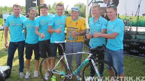 Бурабайда Александр Винокуров пен Винченцо Нибали қатысқан қайырымдылық аукционынан 87 миллион теңге жиналды (ФОТО)