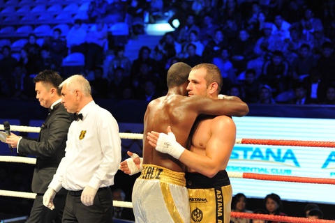 Чемпиондар тартысы. Хрвое Сеп кубалық Хулио Сезар Ла Крузге есе жіберді (ВИДЕО)