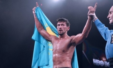 Иса Ақбербаев кәсіпқой бокстағы он үшінші жекпе-жегінде техникалық нокаутпен жеңіске жетті