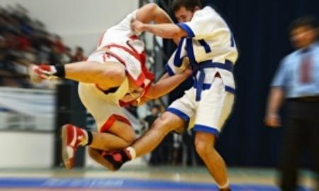 Алматыда қазақ күресінен командалық жарыс өтті