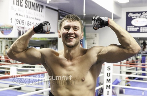 Гамбургта Иса Ақбербаев пен Рубен Ангел Мино жекпе-жегі өтеді 