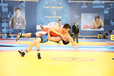 Алматыда Дәулет Тұрлыхановтың жүлдесі үшін күрестен дәстүрлі турнир өтеді