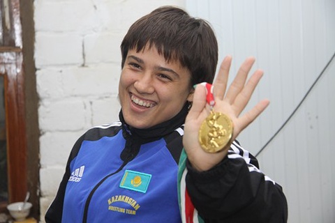 Қазақстандық палуан қыздар Азия чемпионатында бір күміс пен үш қола медаль жеңіп алды