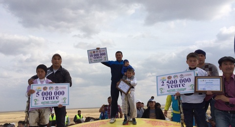 ІІ «Алтын тұлпар» республикалық аламан бәйгесiнiң жүлде қоры 23 млн теңгенi құрайды